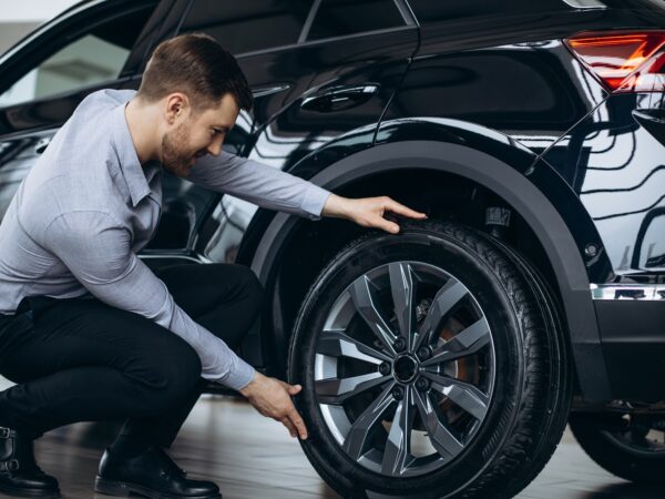 Polo e Virtus com aro 18: o setup que deixa o carro com cara de importado