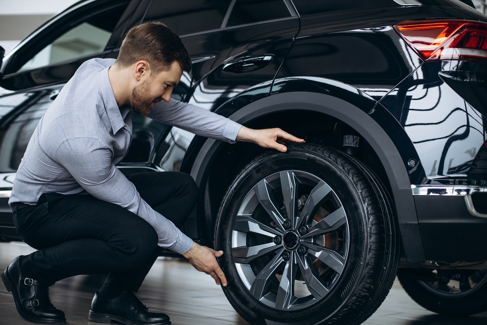Polo e Virtus com aro 18: o setup que deixa o carro com cara de importado